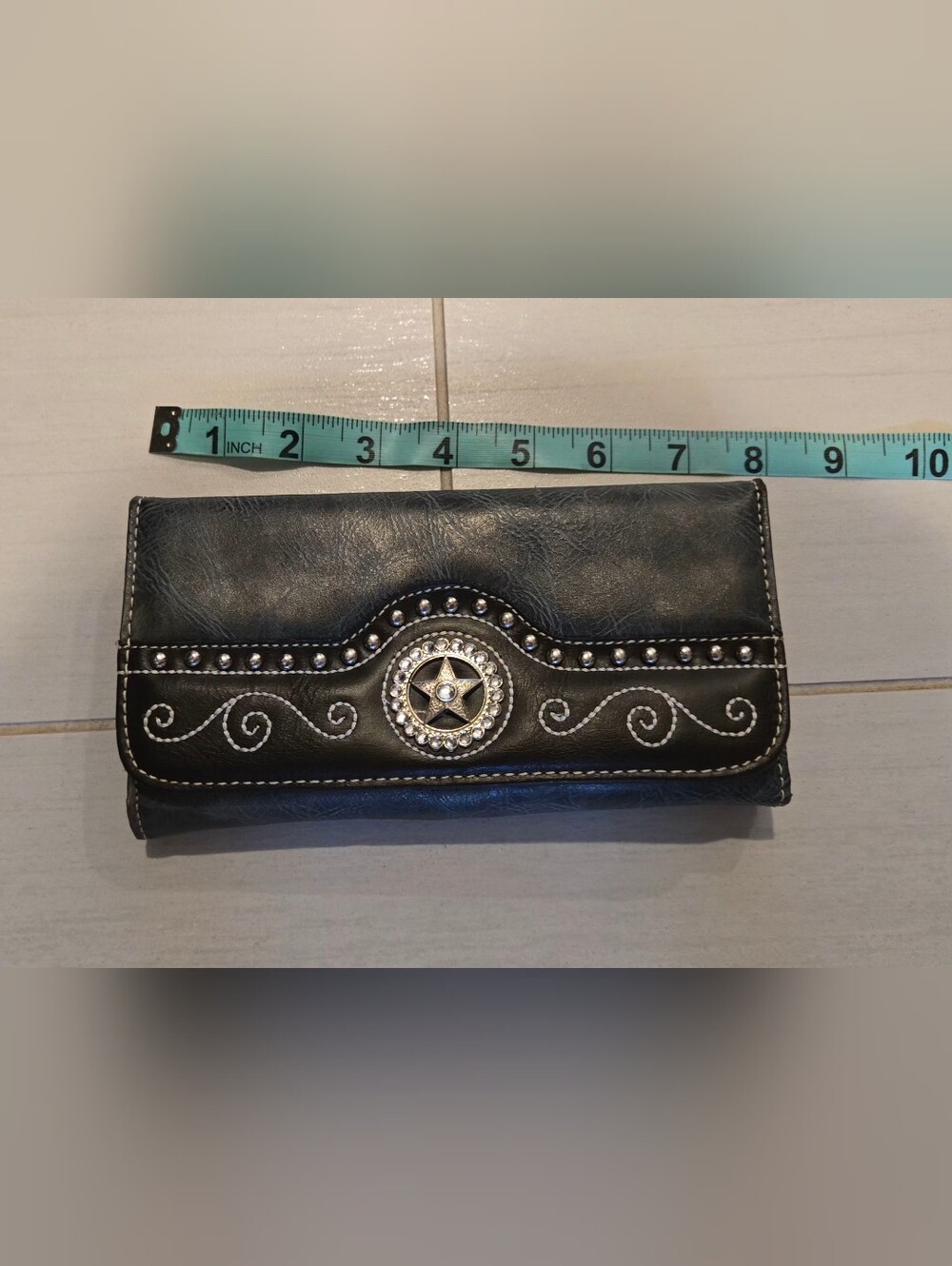 Blazin Roxx Black Clutch Wallet with Star Concho